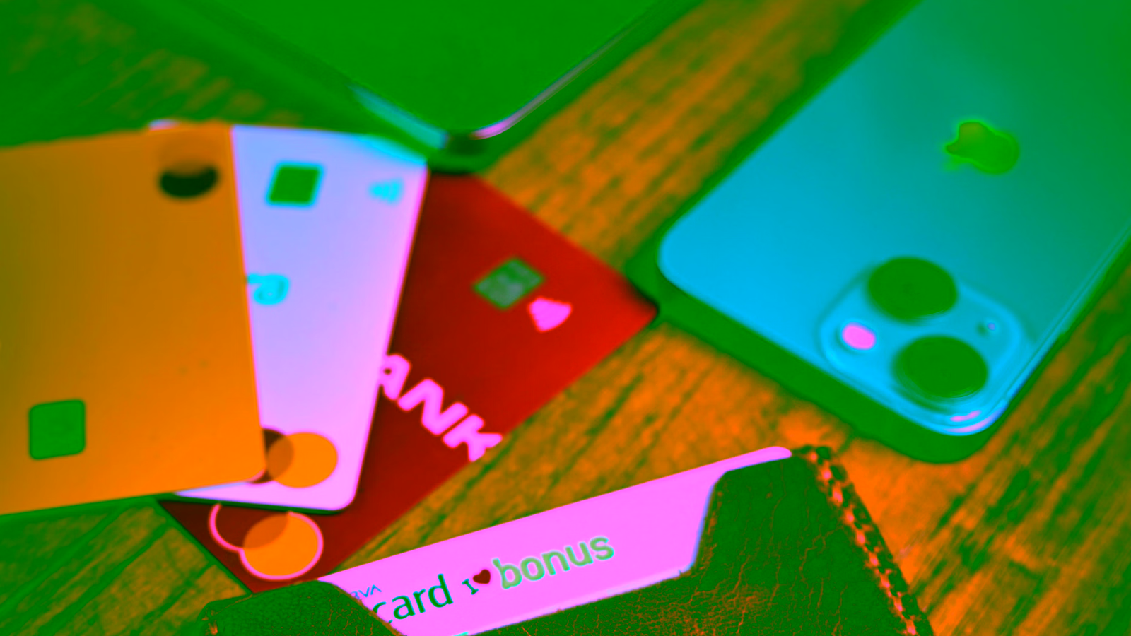 3 Card Combinations That Let You Double-Dip on Credit Card Benefits