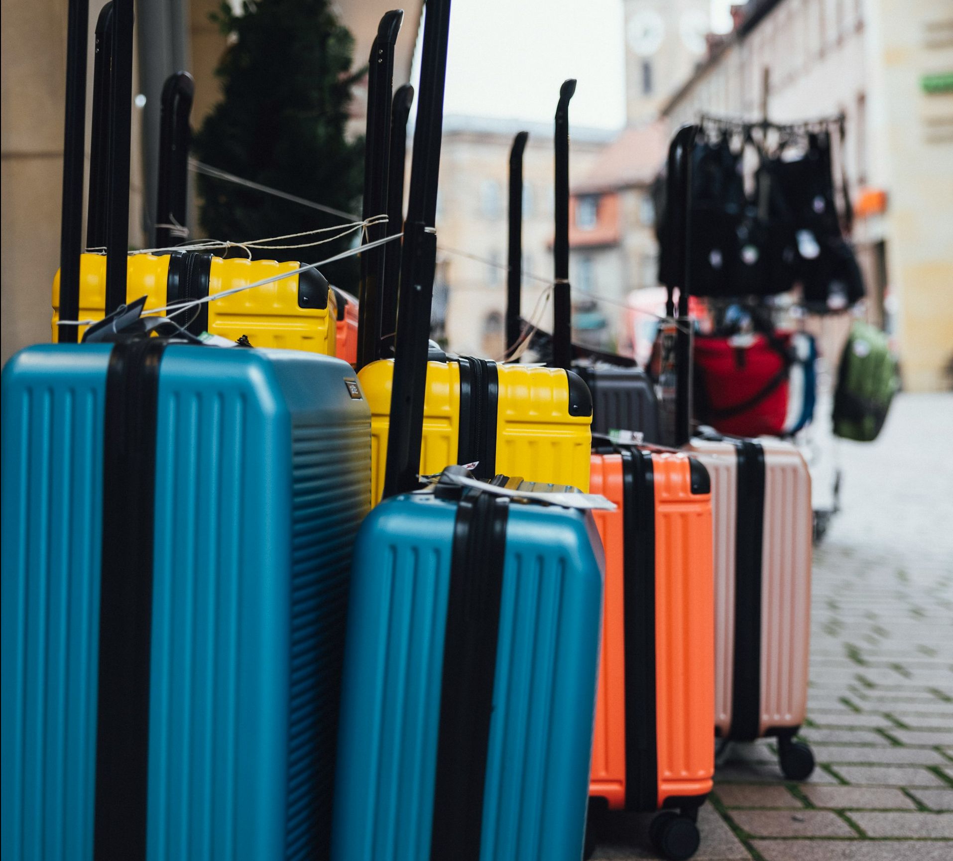 Make Your Luggage Stand Out: A Guide to Preventing Theft