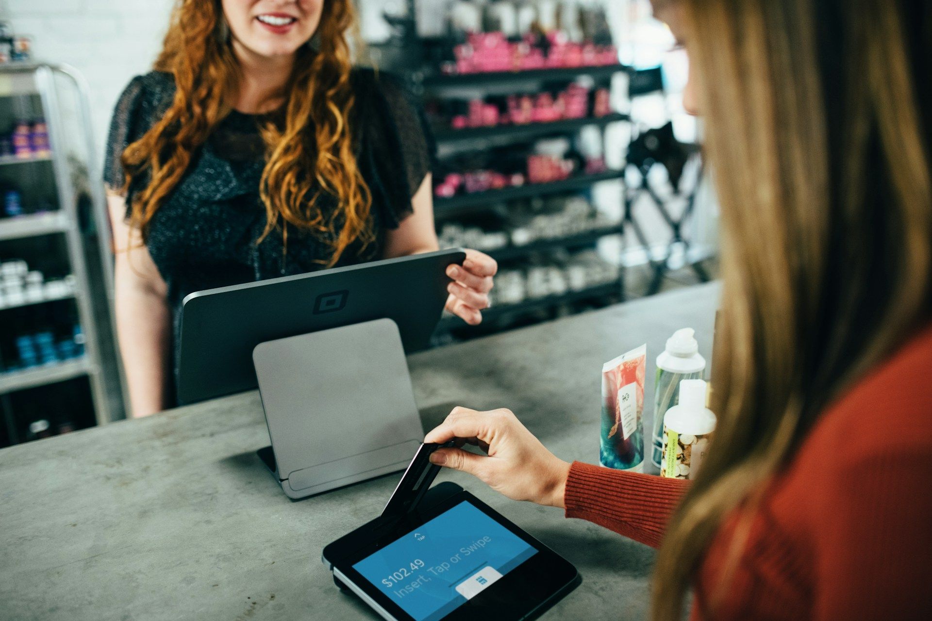 Amex Blue Business Cash Card Review: Worth It for a $0-Fee Business Card in 2026?