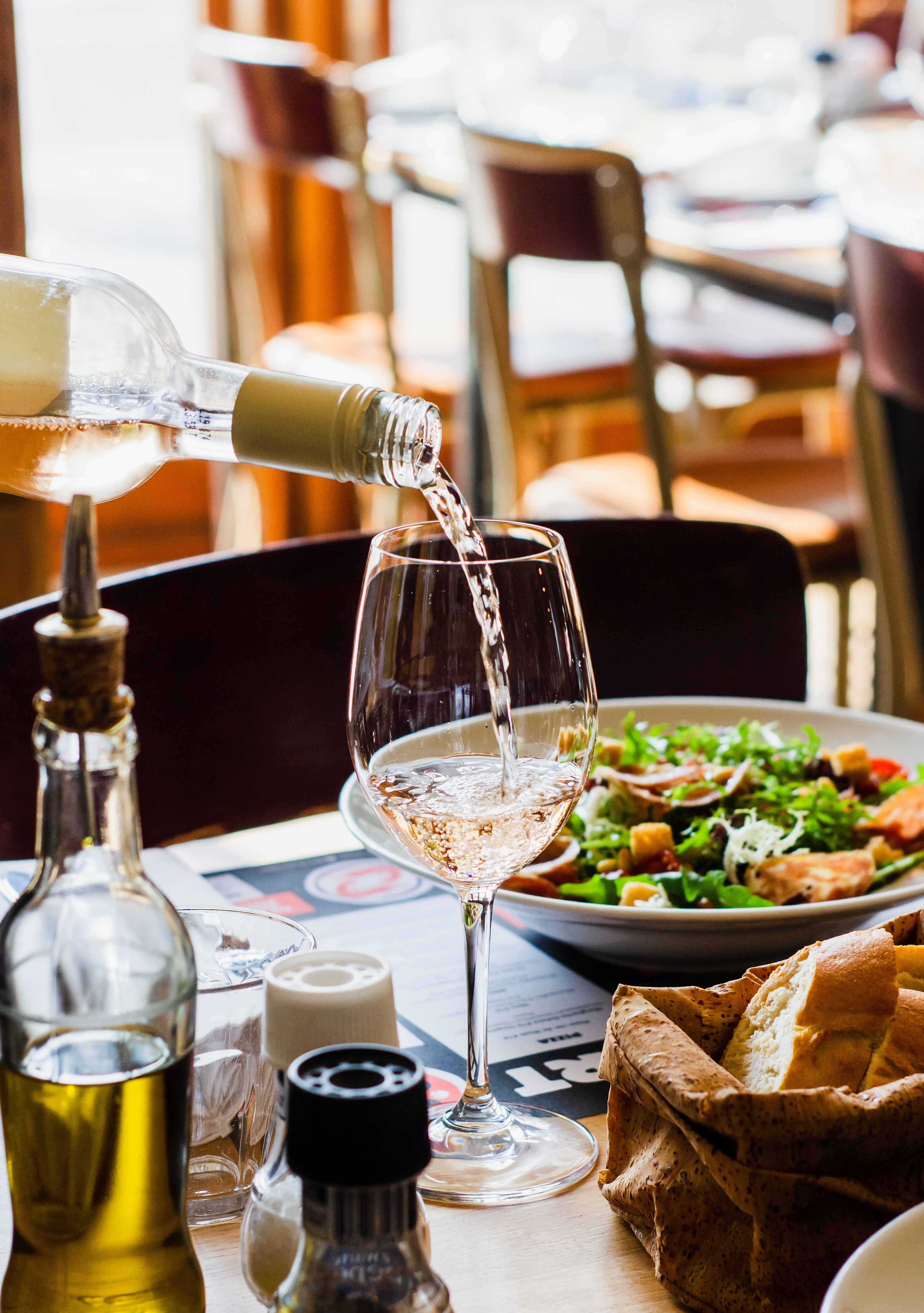 The Top 10 Credit Cards for Dining Rewards