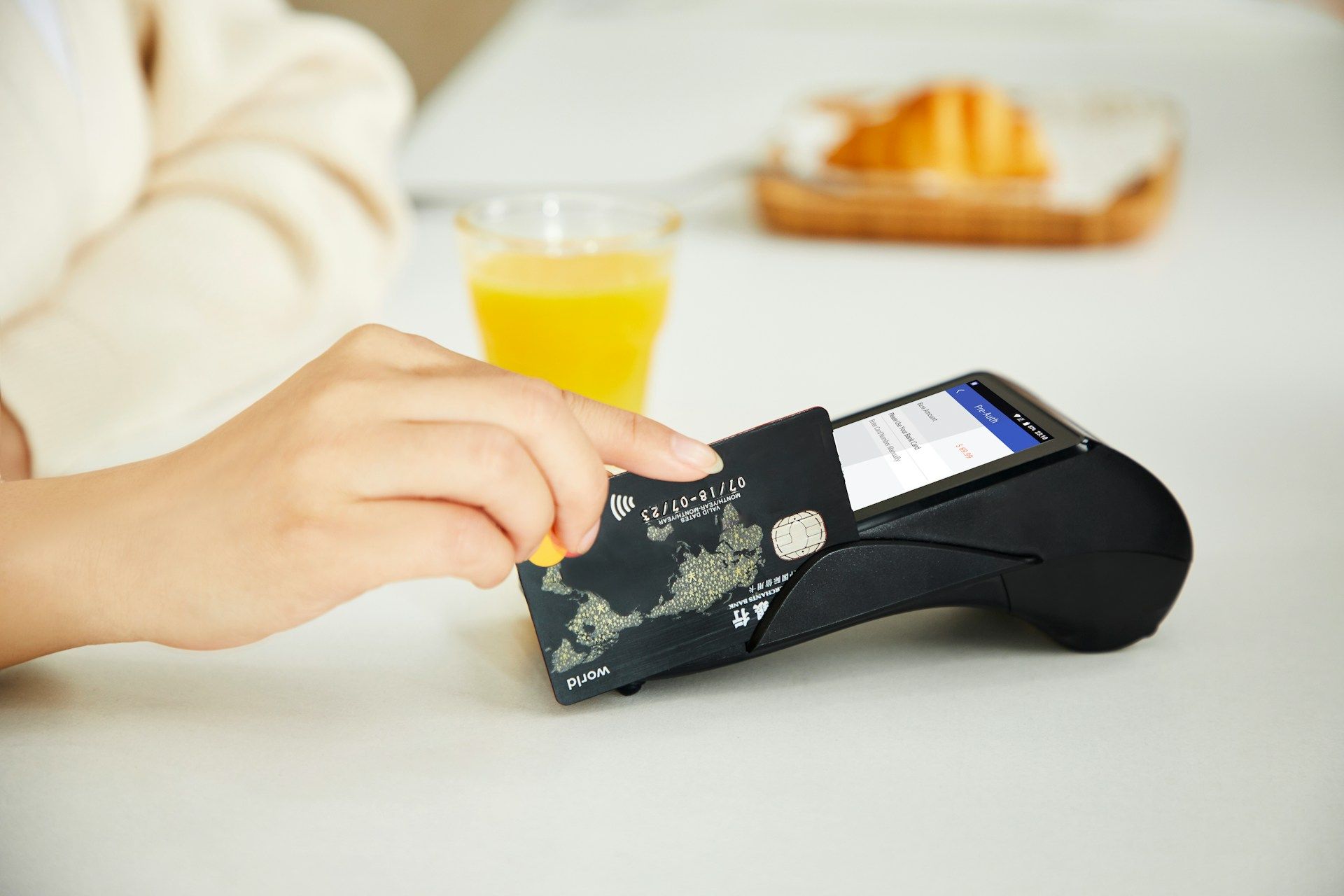 Delta SkyMiles® Reserve American Express Card Review