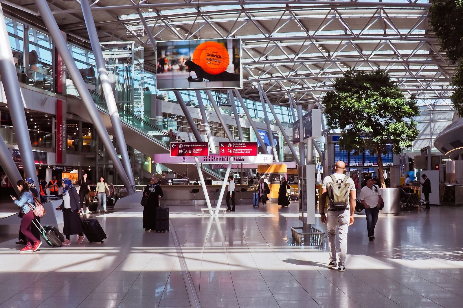 Does the Chase Sapphire Preferred Have Lounge Access? Here's What Cardholders Get Instead