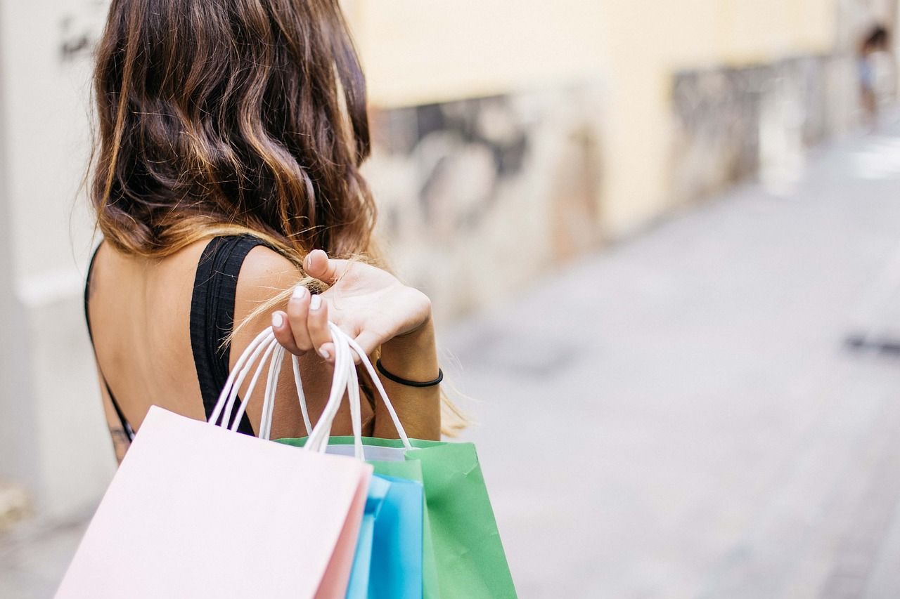 How to Double Points on Spending Without Paying Annual Fees in 2026