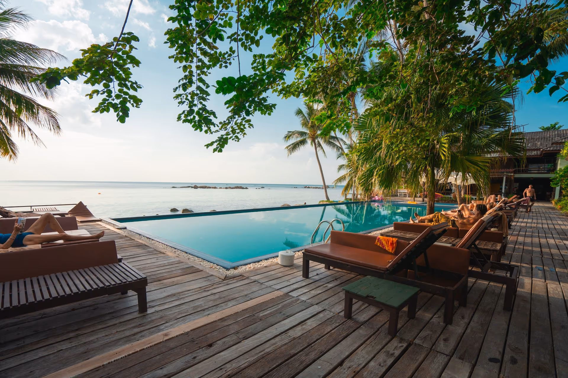Booking Hotels Through Agoda: When the OTA Beats Booking Direct (And When It Doesn't)