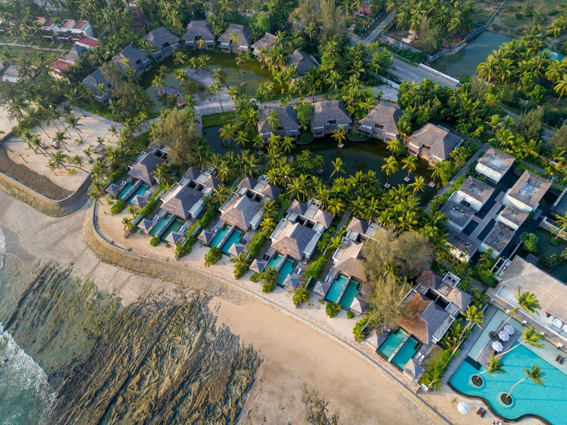 Unlock Hotel Perks with Hilton Honors Status Match
