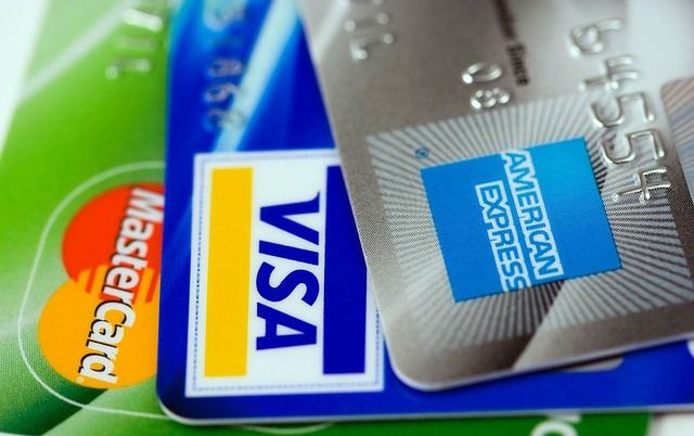 Travel Credit Card Annual Fees in 2026: How to Decide What's Worth Paying