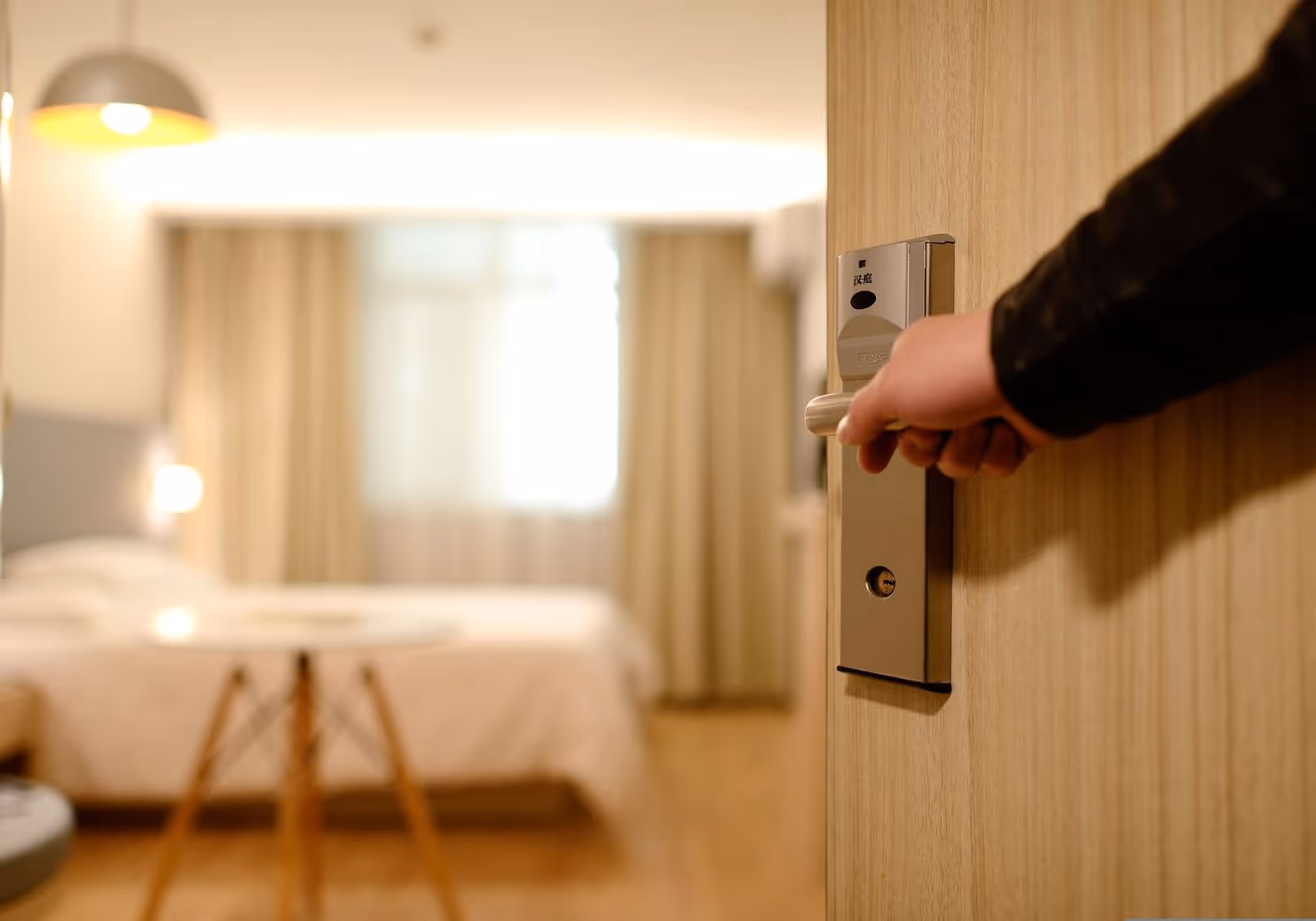 How to Reveal Priceline's Hidden Hotel Names: A Guide to Express Deals