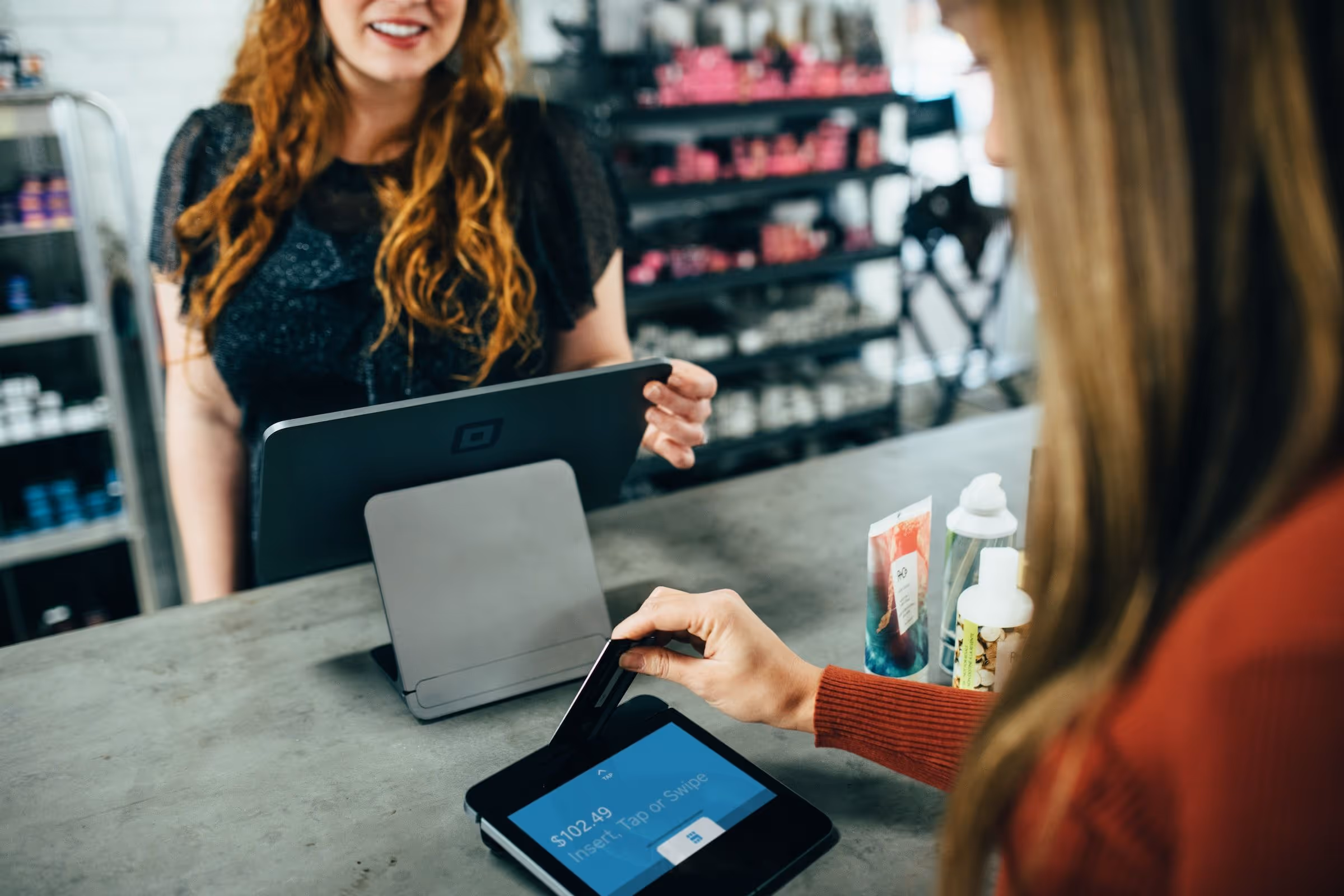 Business Credit vs Personal Credit: What Every Business Owner Needs to Know