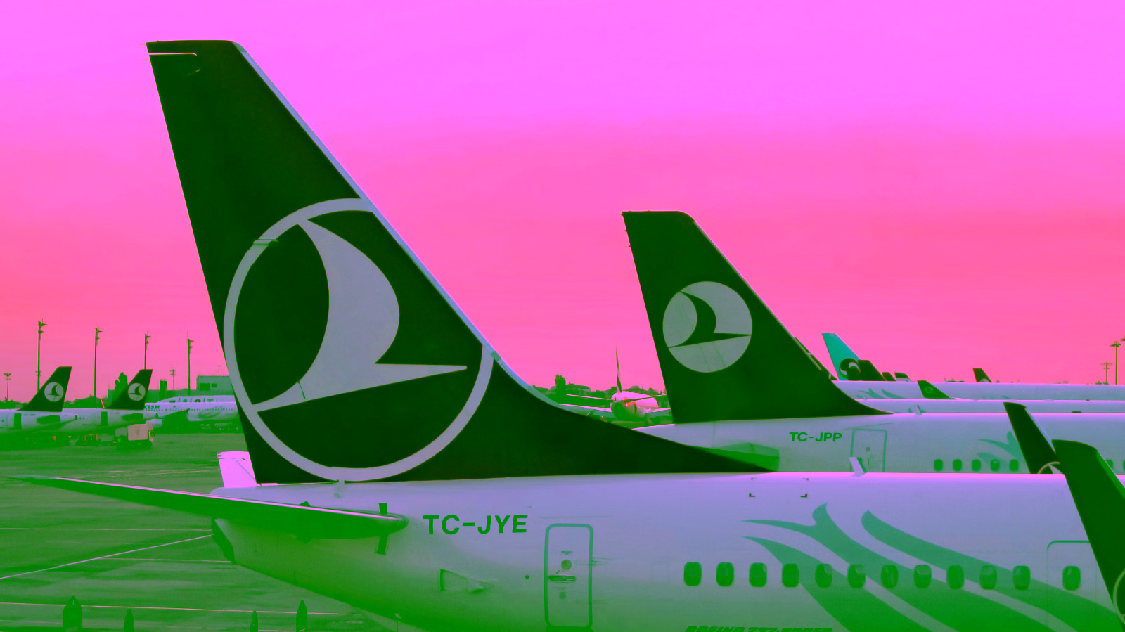 Turkish Airlines Miles&Smiles Sweet Spots in 2026: Star Alliance Awards That Beat United and Aeroplan