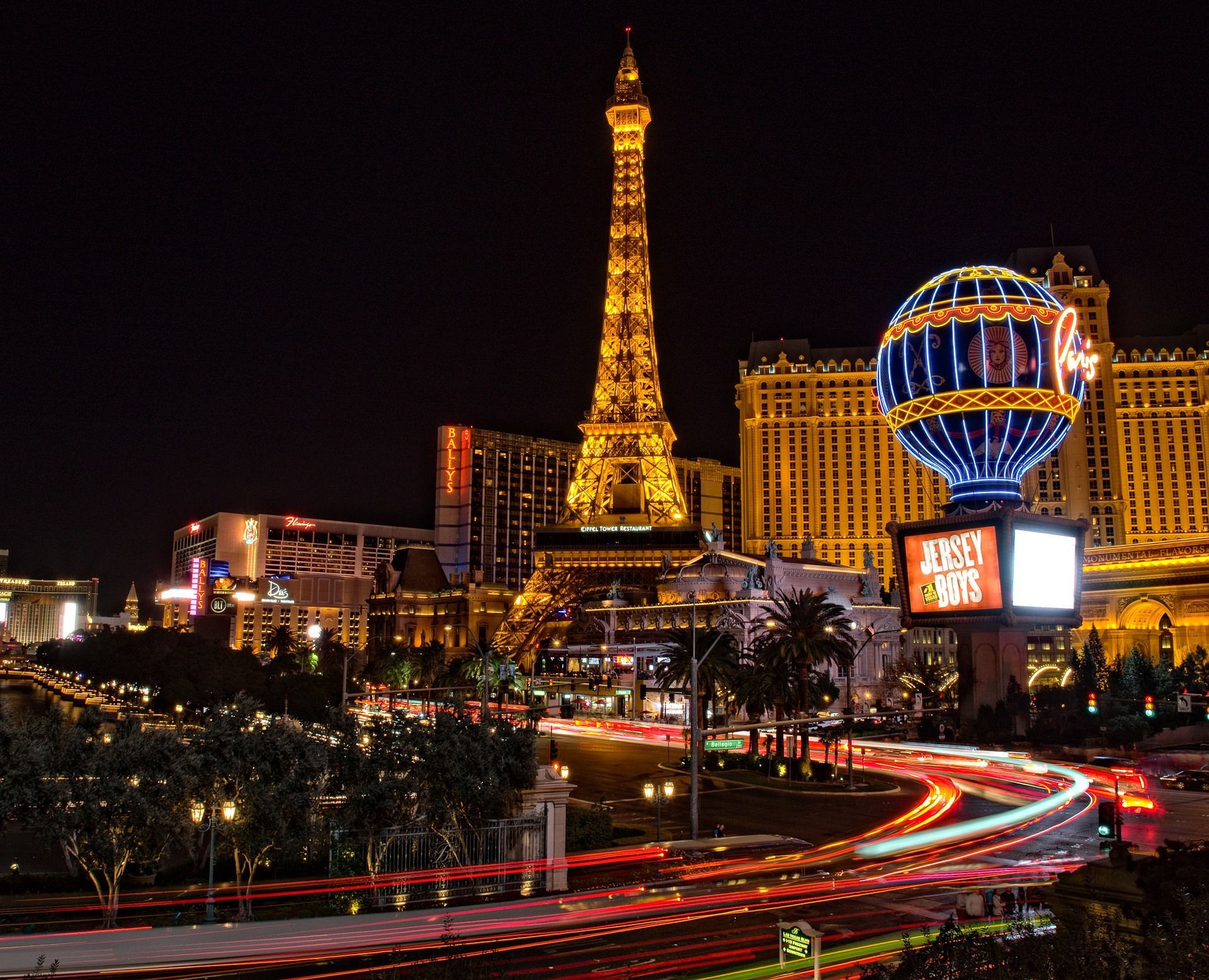 F1 Las Vegas: A Real-Talk Guide to Planning the Night-Race Weekend
