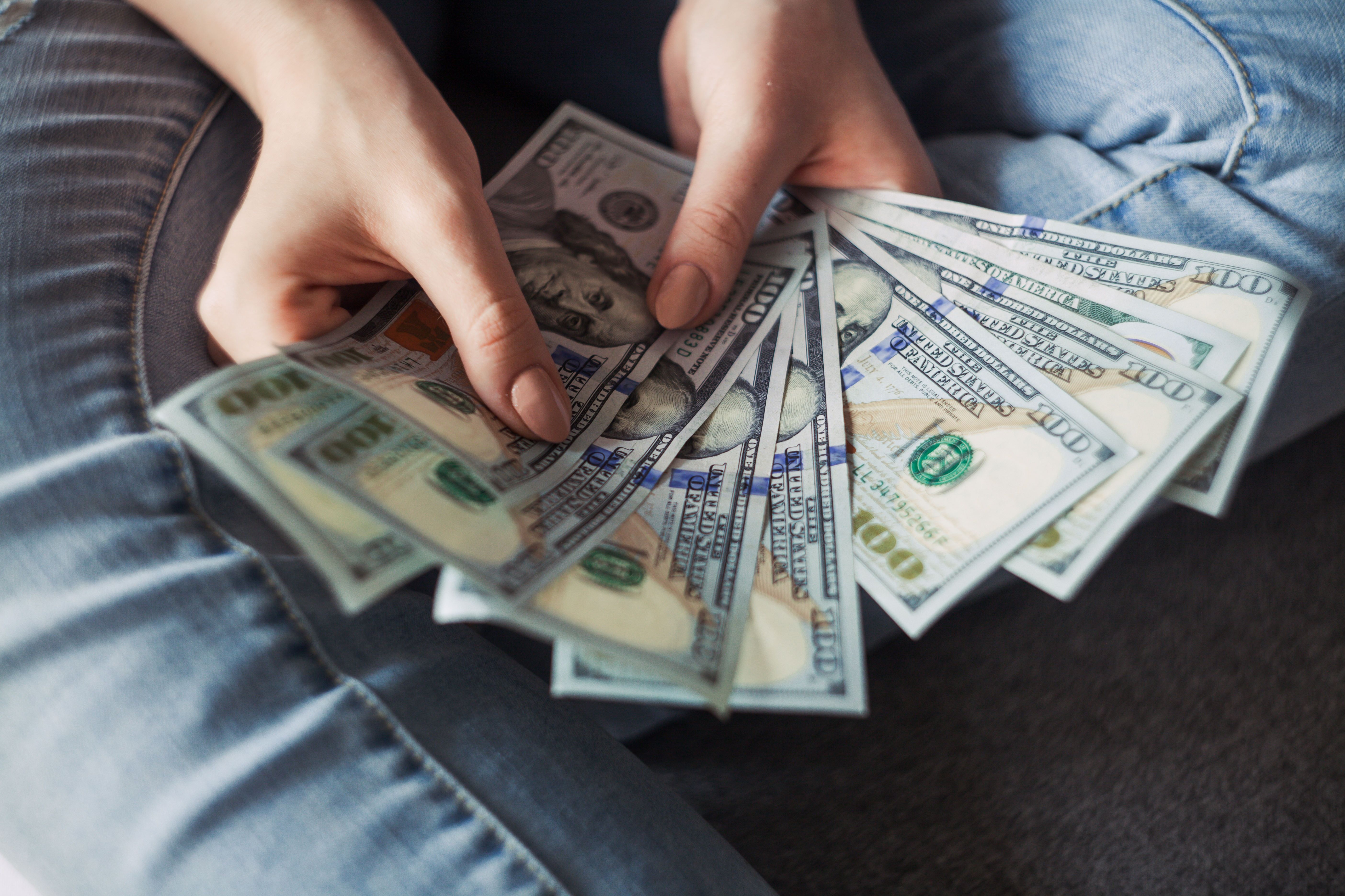 What's The Difference Between Passive And Residual Income?
