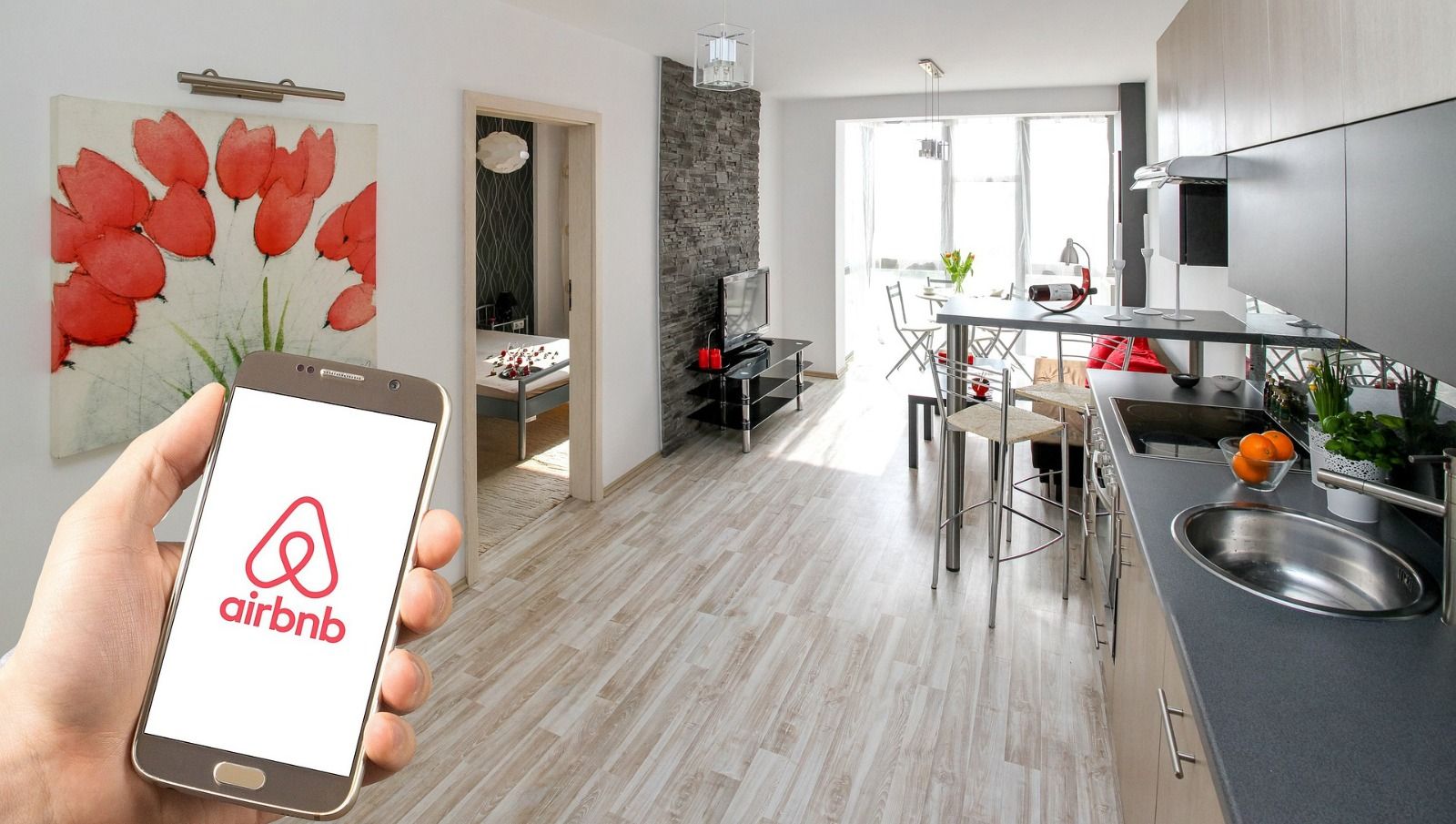 What You Should Know About The New Airbnb Safety Feature?